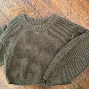 Cropped sweater from Urban